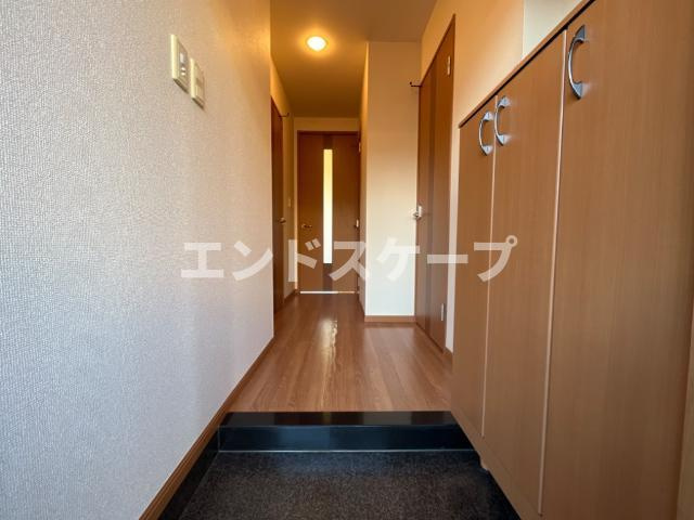 アザレアの玄関|玄関
高崎、前橋のお部屋探しはエンドスケープまで！お客様の理想お聞かせ下さい♪