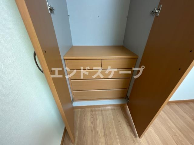 アザレアの収納|チェスト
高崎、前橋のお部屋探しはエンドスケープまで！お客様の理想お聞かせ下さい♪