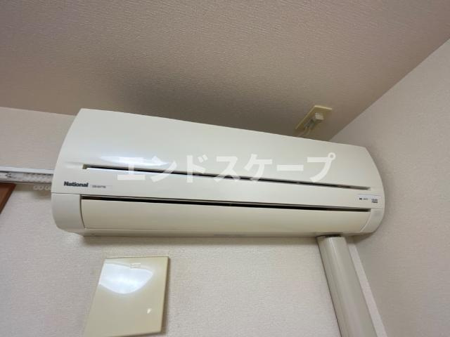 アザレアの設備|洋室エアコン
高崎、前橋のお部屋探しはエンドスケープまで！お客様の理想お聞かせ下さい♪