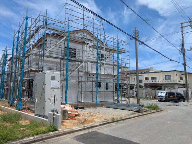 読谷村渡慶次　新築戸建の前面道路含む現地写真|前面道路含む現地写真です