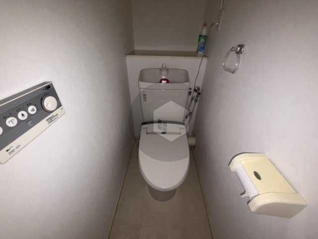 シャルム小阪3番館のトイレ