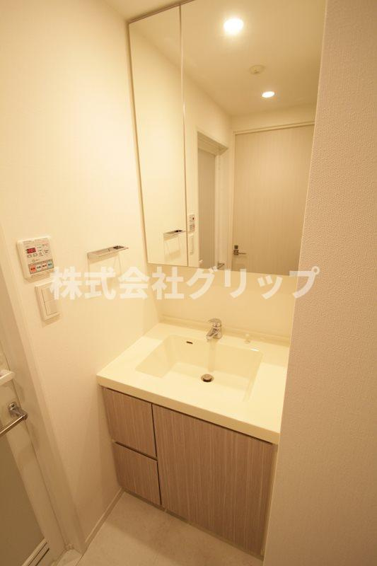 パークアクシス横浜反町公園の独立洗面台