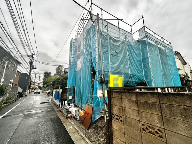 練馬区関町北4丁目　新築戸建の前面道路含む現地写真|2026.09.07撮影

現地ご見学希望・資料請求などお気軽にお問い合わせ下さい！
03-5990-5201