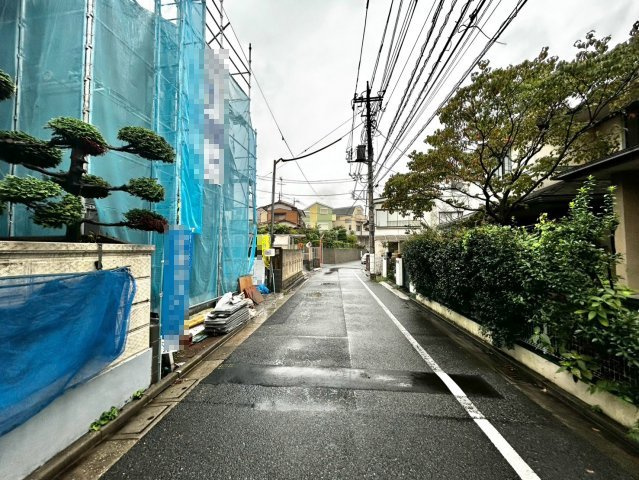 練馬区関町北4丁目　新築戸建の前面道路含む現地写真|2026.09.07撮影

現地ご見学希望・資料請求などお気軽にお問い合わせ下さい！
03-5990-5201