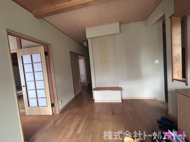 下関市豊浦町川棚　中古一戸建ての玄関