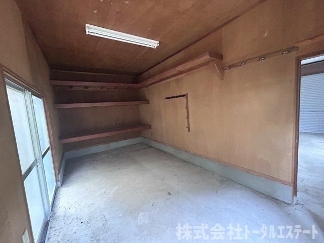 下関市豊浦町川棚　中古一戸建てのその他|車庫