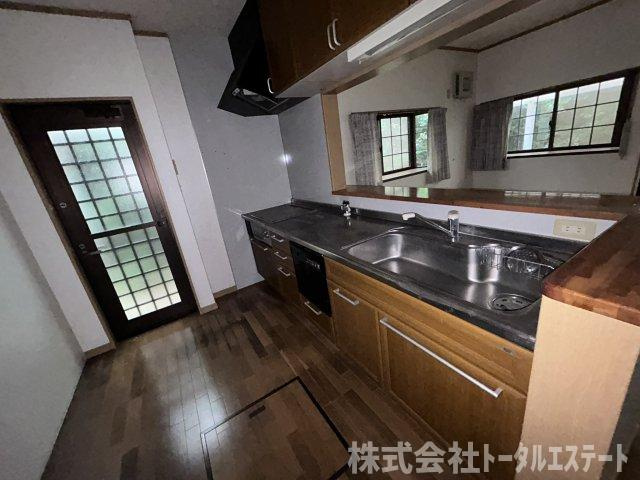 下関市豊浦町川棚　中古一戸建てのキッチン