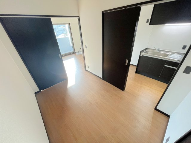 安芸郡府中町八幡２丁目の賃貸マンションの内装