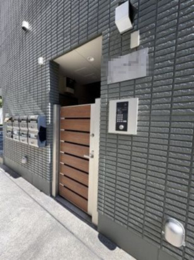 エスト清澄白河のエントランス