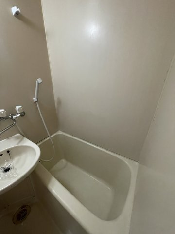 バードヒル古川橋の浴室|(参考)同マンション他部屋の写真