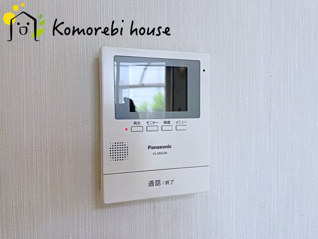 桶川市上日出谷南　２期　中古戸建の防犯設備|モニター付インターホンです