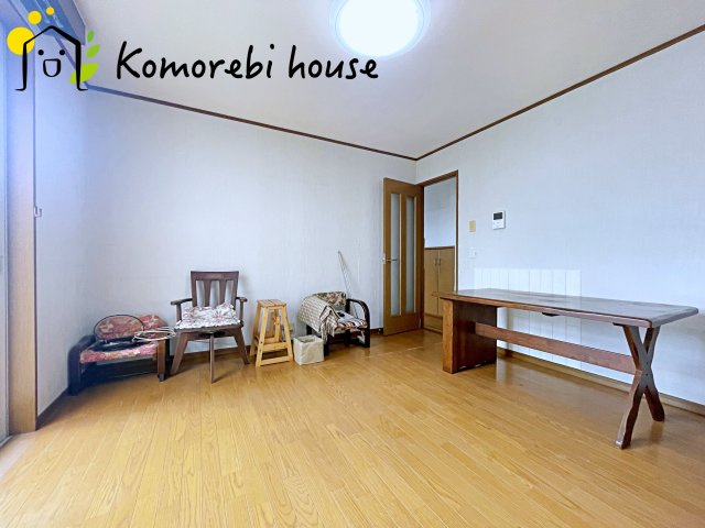 桶川市上日出谷南　２期　中古戸建の居間・リビング|ゆったりとしたリビングです