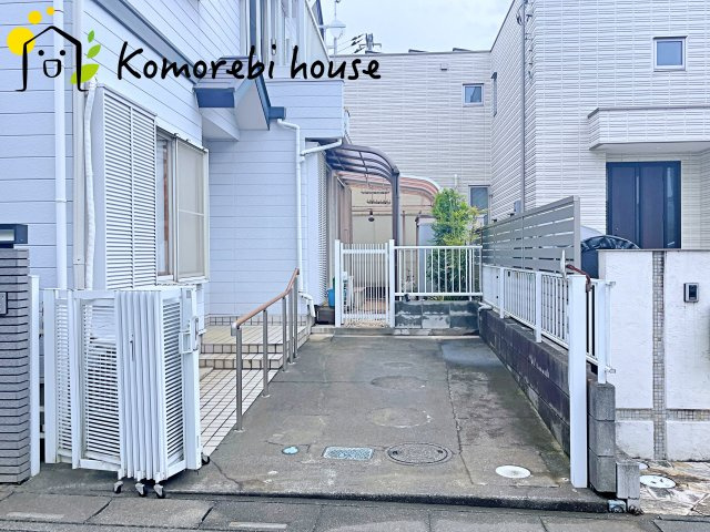 桶川市上日出谷南　２期　中古戸建の駐車場|車をお持ちの方に嬉しい駐車場付きの物件です
