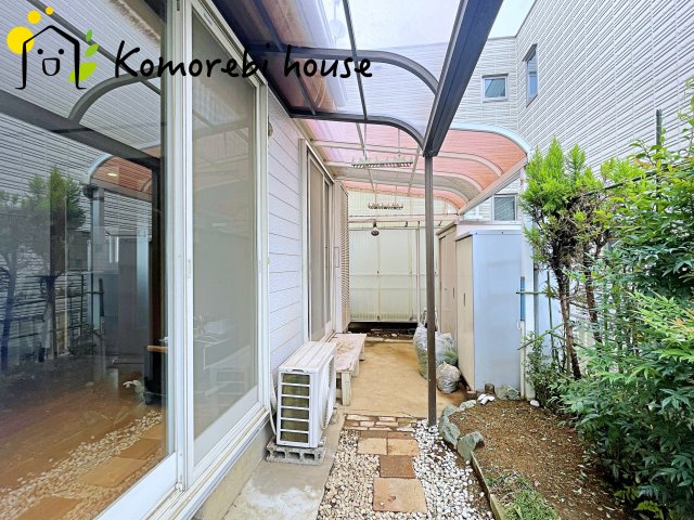 桶川市上日出谷南　２期　中古戸建の庭|お庭で自由な時間を過ごせます