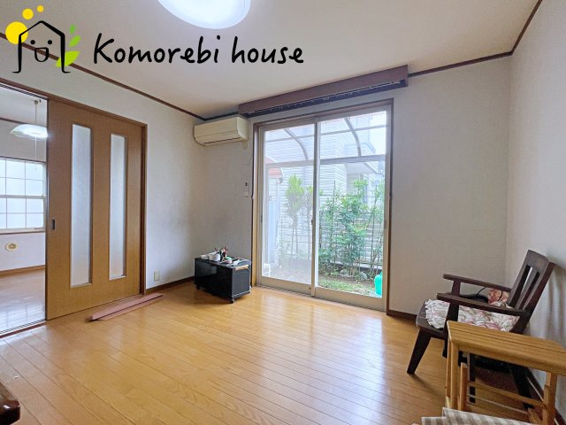 桶川市上日出谷南　２期　中古戸建の居間・リビング|居間です