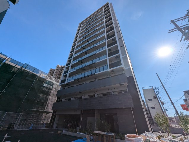 エスリード大阪セレスティアの外観