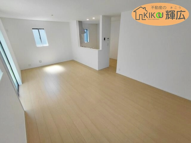 加古川市加古川町本町330（全2棟）A号棟の居間・リビング