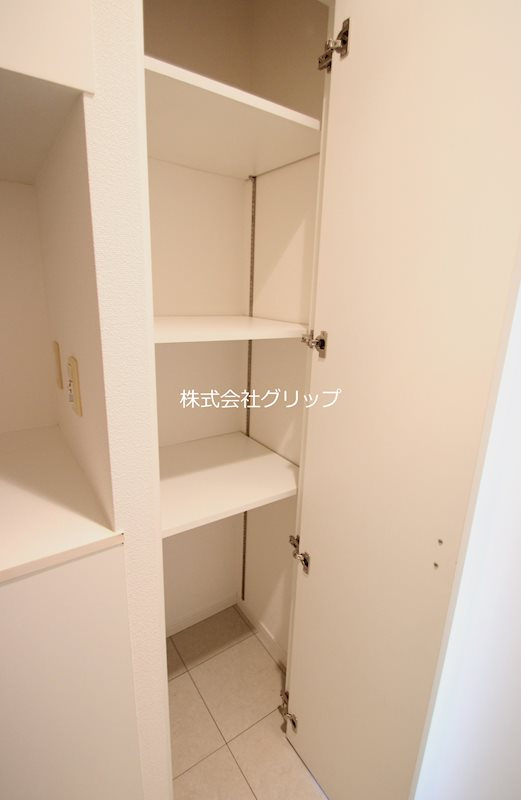 ヴィータローザ横浜吉野町の収納