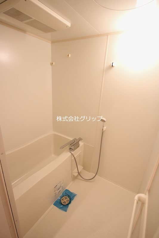 ヴィータローザ横浜吉野町の浴室