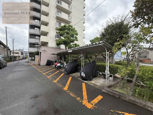 鶴見緑地レックスマンションの駐輪場|バイク置き場