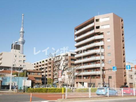 FARFALLAの外観