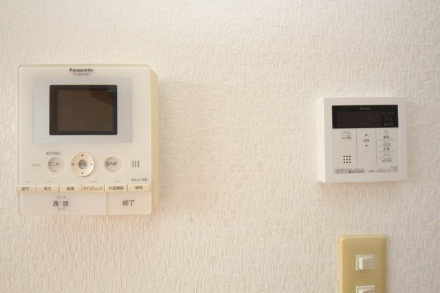 エレガンス・クラシオンのその他|カメラ付インターホン　給湯器パネル