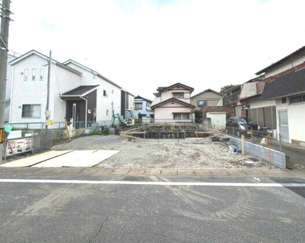 ハートフルタウン前橋市山王町1丁目15番　Ａ号棟の前面道路含む現地写真|東道路は６mあり開放的な立地です。
車の出し入れもしやすいですよ！
