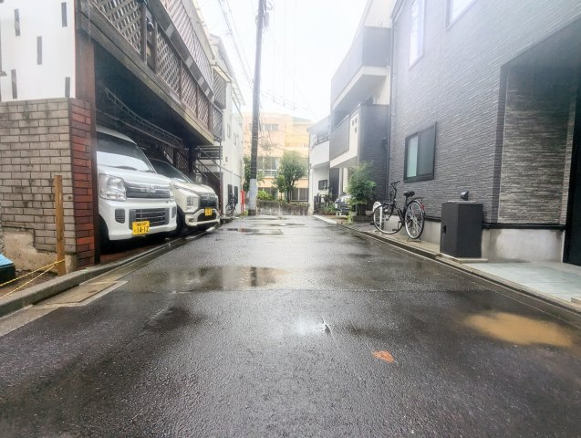 中野区中央2丁目　新築戸建の前面道路含む現地写真|2026.09.07撮影