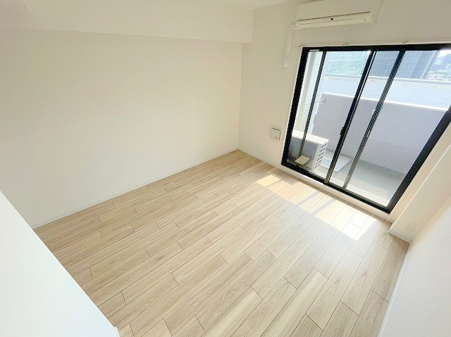 S-RESIDENCE新大阪WESTの居間・リビング