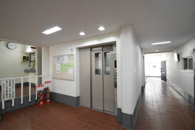 【設備】 | 南千里ローズヴィラ | 現在ご返済中のカーローン・カードローン・教育ローンなどを住宅ローンに一本化したり、家具家電購入費用・引越し費用を住宅ローンと組み合わせるなど、お客さまにメリットの多い住宅ローンのご提案が可能です。