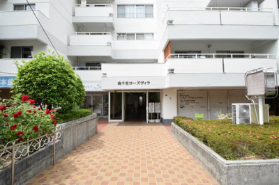 【エントランス】 | 南千里ローズヴィラ | 物件購入の段取りを知りたいお客様には、「ご検討からご契約までの一連の流れ」をお伝えさせて頂きます。初めて物件購入を検討された方は、ぜひご参考になさって下さい。