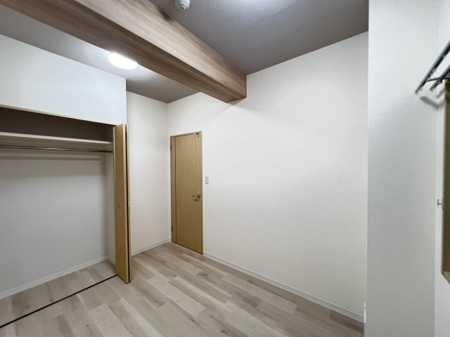 グランヴェルビュ大和八木の子供部屋|洋室5帖　　クローゼット付き