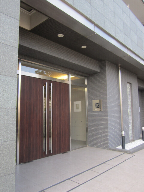 【エントランス】