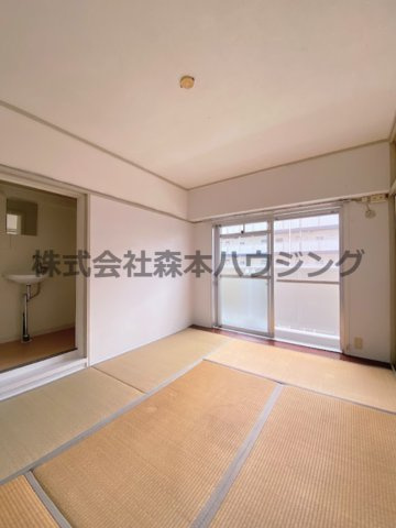 【和室】 | 　ビレッジハウス春日Ⅰ　6号棟 | 落ち着いた雰囲気の和室付きです