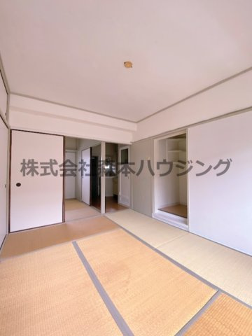 【和室】 | 　ビレッジハウス春日Ⅰ　6号棟 | 畳の上でゆっくりとくつろげる和室です