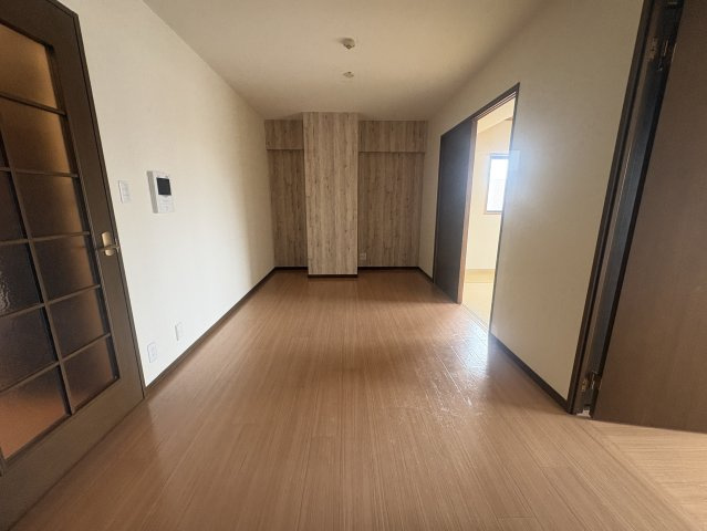 一力グランドマンションの居間・リビング