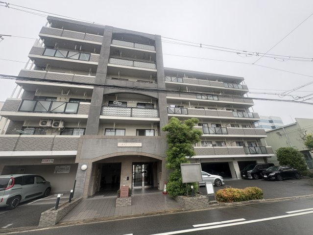 一力グランドマンションの外観