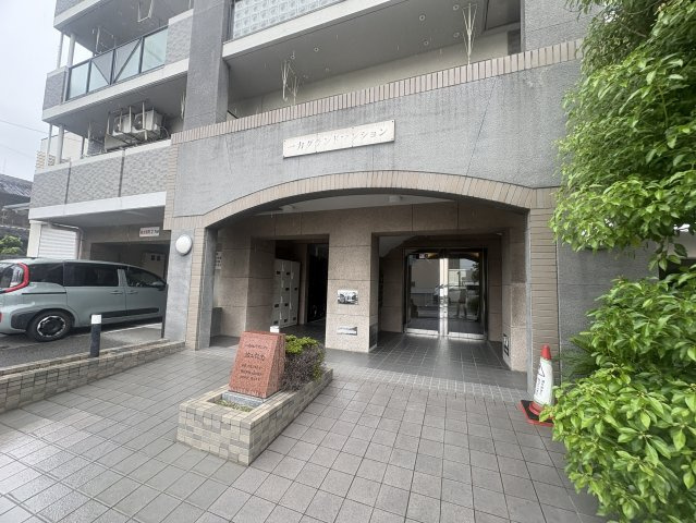一力グランドマンションのエントランス