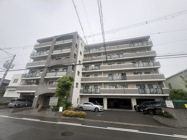 一力グランドマンションの外観