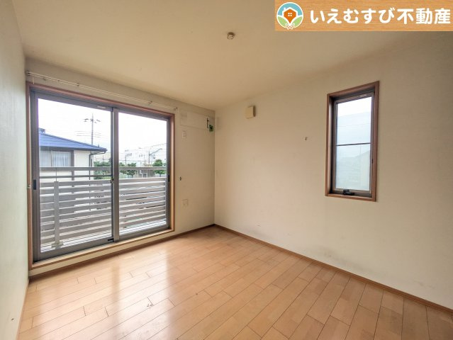 邑楽郡大泉町吉田　中古戸建の洋室