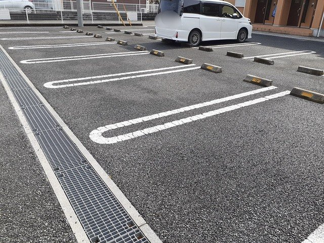 アンジュパレⅡの駐車場|駐車場