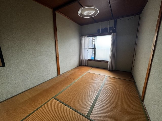 和泉市富秋町2丁目貸家の居間・リビング