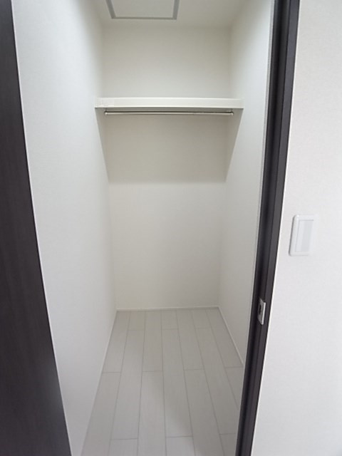 尼崎市塚口本町２丁目のアパートの収納