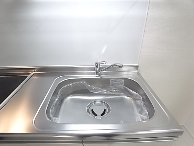 尼崎市塚口本町２丁目のアパートのキッチン