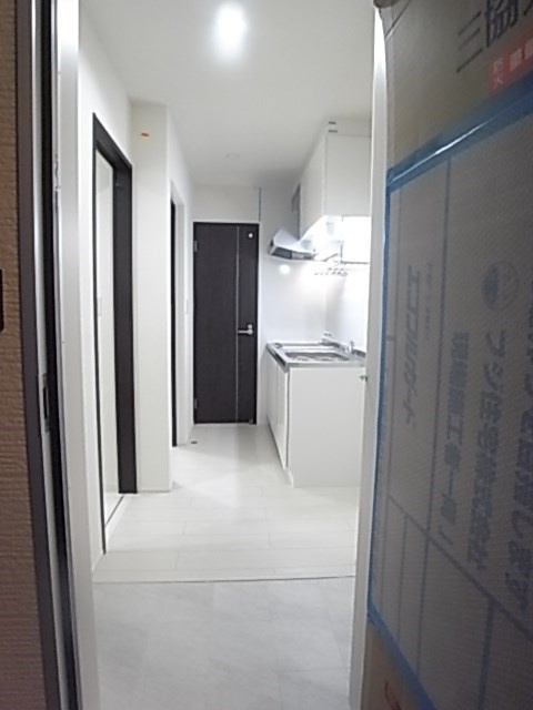尼崎市塚口本町２丁目のアパートの玄関