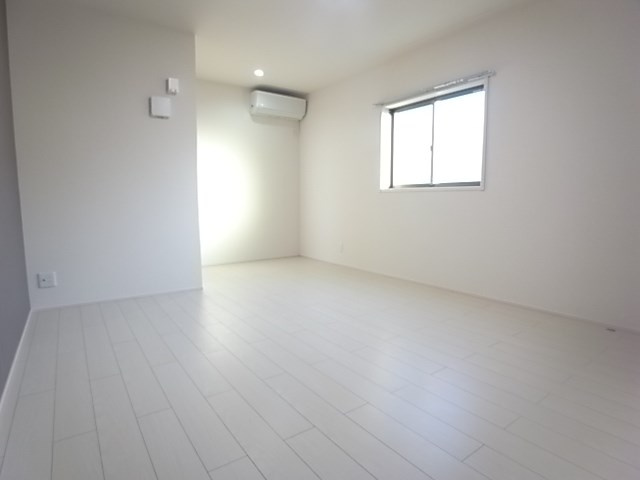 尼崎市塚口本町２丁目のアパートの寝室