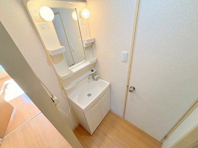 ミスターK上新庄の独立洗面台