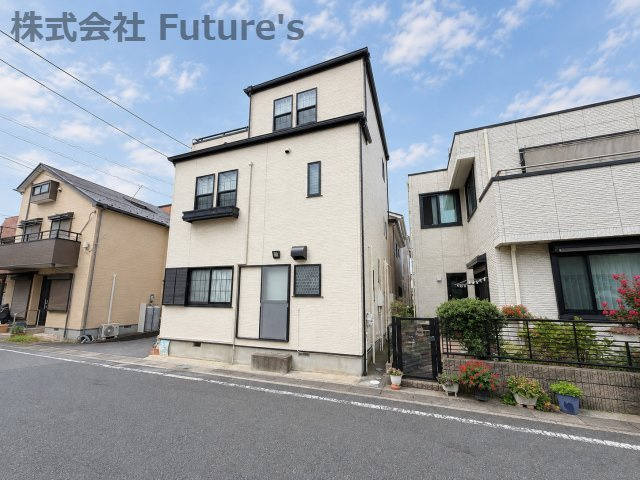 三郷市戸ケ崎3丁目　中古戸建の外観|前谷小学校まで徒歩7分、前川中学校まで徒歩10分でお子様の通学も安心。