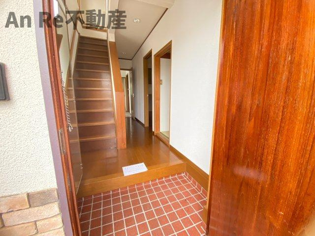 川口市戸塚６丁目の一戸建ての玄関