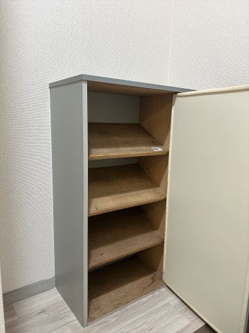 サンライフ・テラモトA棟の居間・リビング